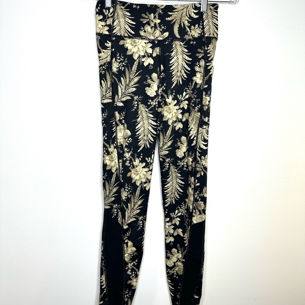 Tuckernuck High Waist Floral Leggings - Picture 6 of 7